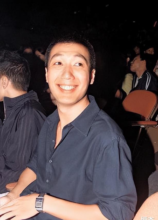 刘建浩陈慧琳婚姻故事_陈利浩现在妻子_陈慧琳刘建浩爱情长跑