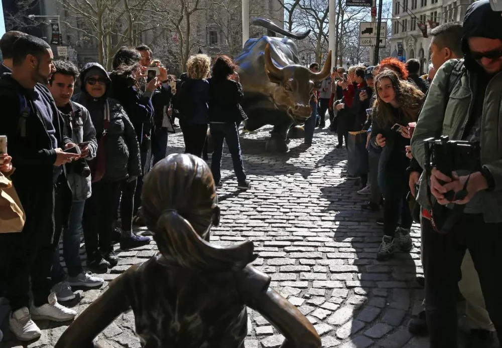 _ 安踏 股价暴跌 做空机构攻击_机构做空个股盈利