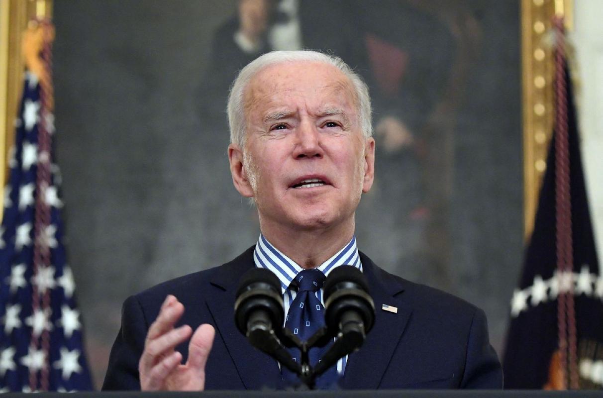 美国政府决策者面临_ US debt ceiling negotiation _US Congress infrastructure bill