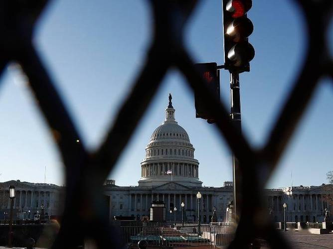 美国政府决策者面临_美国财政预算方案争议_美国众议院共和党内部分歧