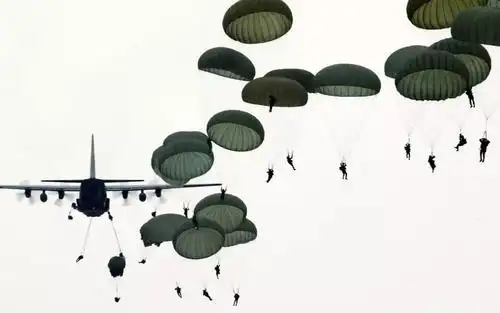 重装空投技术_人车一体空投俄罗斯_空投战车