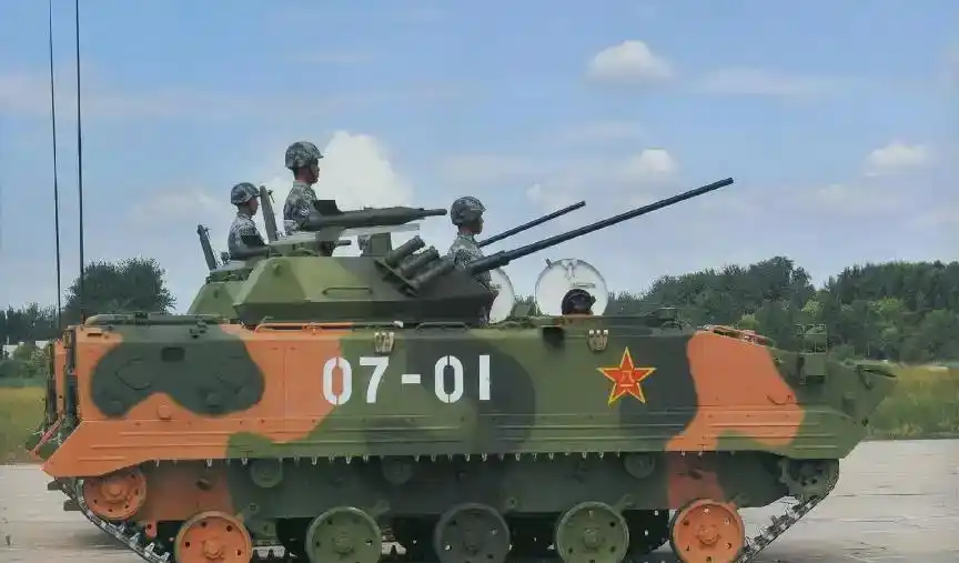 空投战车_空降兵战车技术革新_伞兵战车黑科技升级