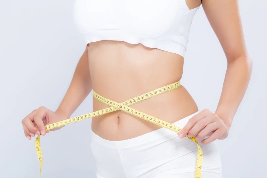 抽脂手术适合人群_夏日减肥抽脂手术_手臂粗做抽脂会反弹吗