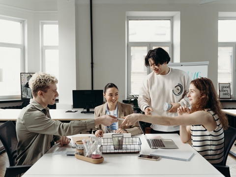 招行香港一卡通见证开户:迅速便捷的国际金融服务