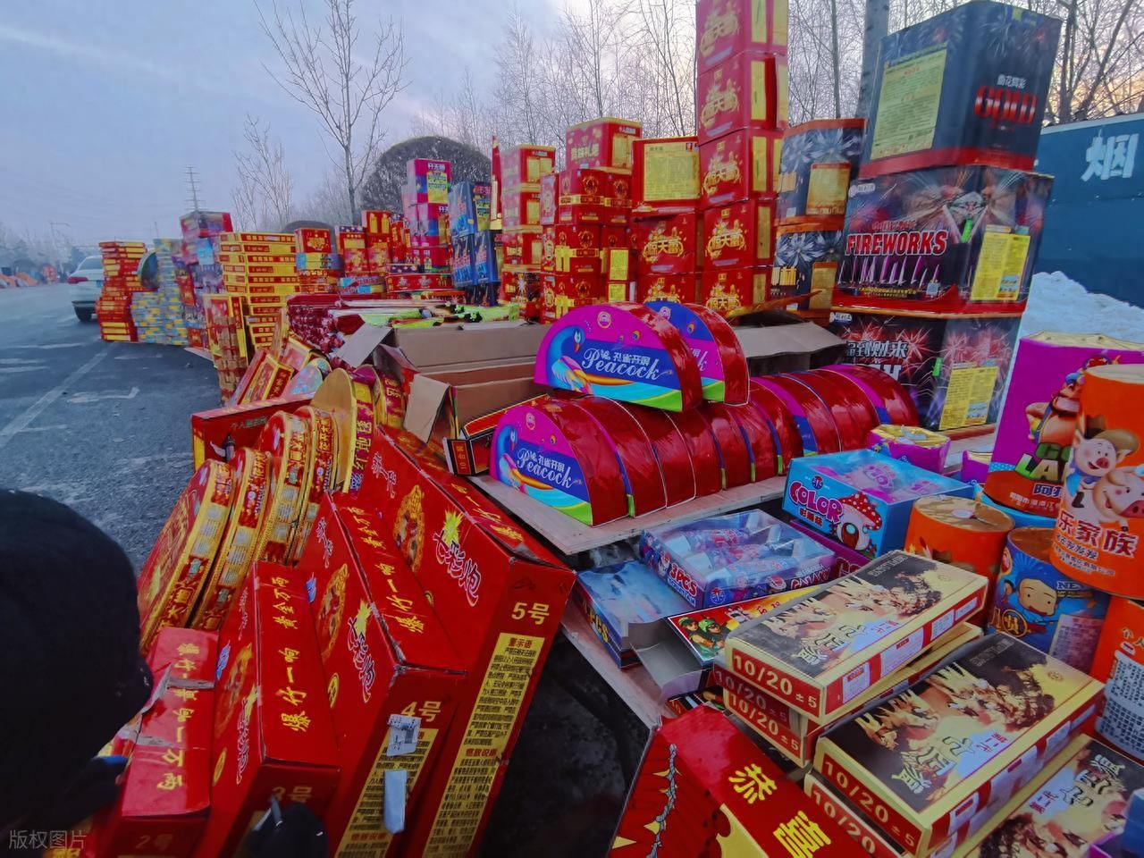 洛阳2026限行最新通知_2026年河南烟花爆竹燃放政策_河南哪些城市可以燃放烟花爆竹