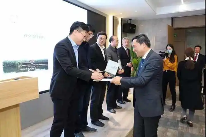 嘉兴律师界首份社会责任报告发布_浙江国傲律师事务所社会责任报告_浙江律师张轶男