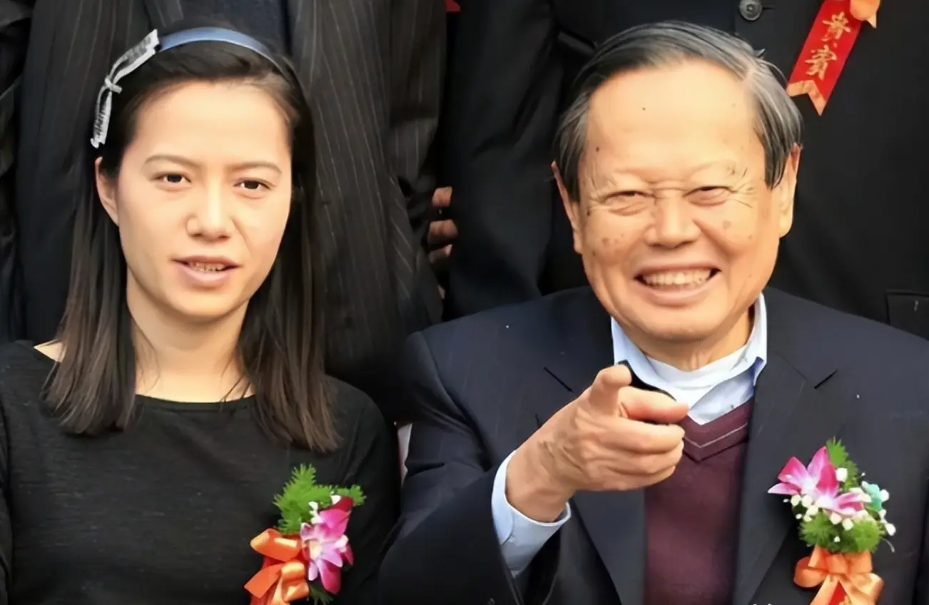 翁帆对杨振宁不耐烦了_翁帆川西旅行_翁帆最新生活状态