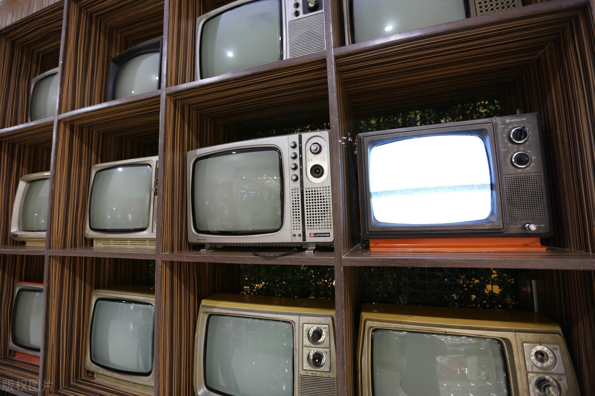 京东国美和苏宁哪个好_中国家电价格战 倪润峰长虹价格屠夫 黄首富国美苏宁价格战 刘强东京东线上价格战